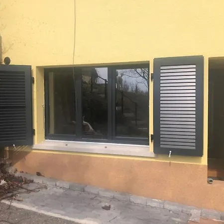 Sweet, Light, Simple Studio- Free Parking Nearby *